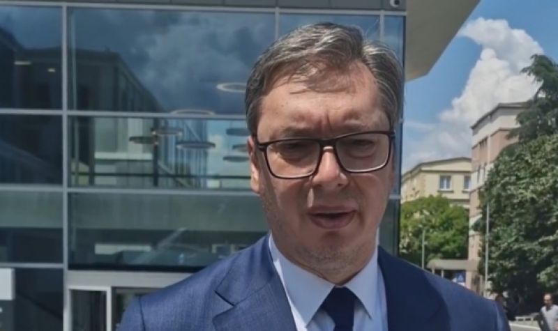 Vučić najavio da će u petak pričati SA ČELNICIMA SNS o vlasti u Beogradu