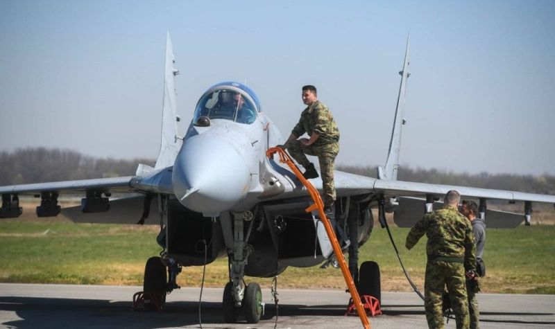 Ministarstvo odbrane i Vojska Srbije raspisali JAVNI KONKURS za prijem 100 podoficira u RV i PVO