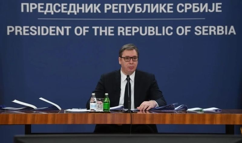 Sinoć održan HITAN SASTANAK predsednika Vučića sa ministrima