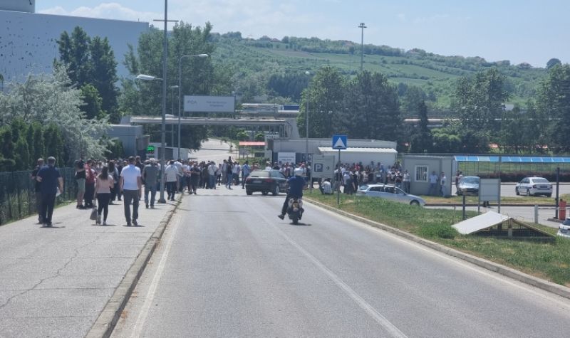 Radnici Fiata DANAS blokiraju put Kragujevac – Čačak
