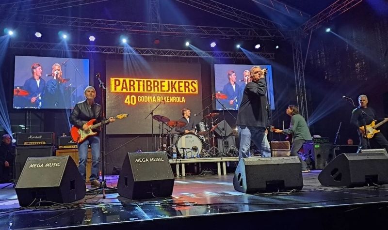 Rok bend ''PARTIBREJKERS'' proslavio 40 godina karijere na Beogradskom sajmu