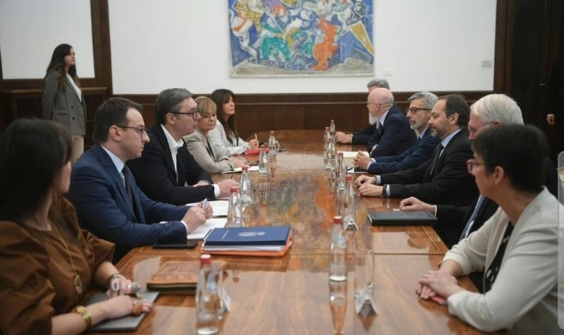 Predsednik Vučić sa ambasadorima zemalja KVINTE - Sastanku prisustvovao i Petar Petković