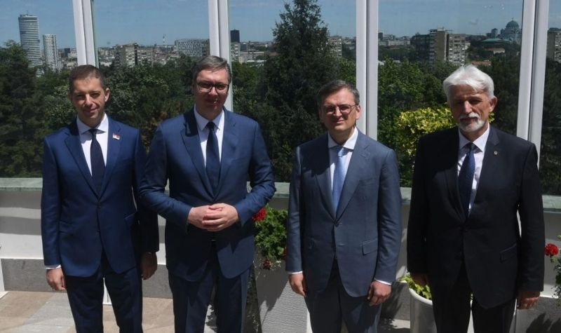 Predsednik Vučić se sastao sa Kulebom - Razgovor o evropskom putu i potrebi uspostavljanja mira