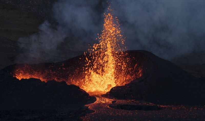 Eruptirao vulkan na Islandu - evakuacija u toku