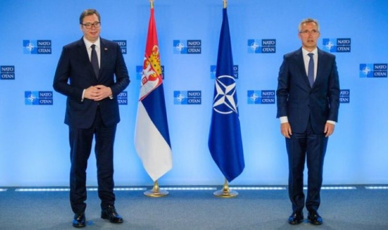 Predsednik Vučić u Briselu, sastao se sa Stoltenbergom