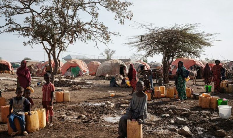 POTRESNO! Somaliji preti glad, bebe slabe da NE MOGU ni da plaču
