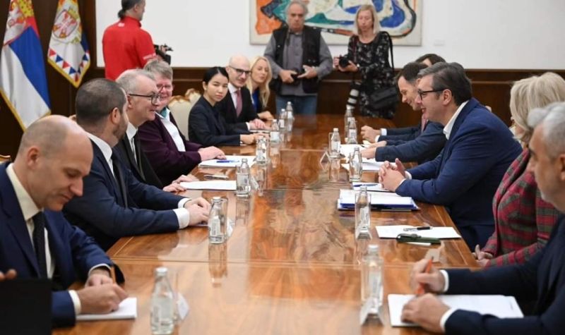 Predsednik Vučić se sastao sa delegacijom MMF-a