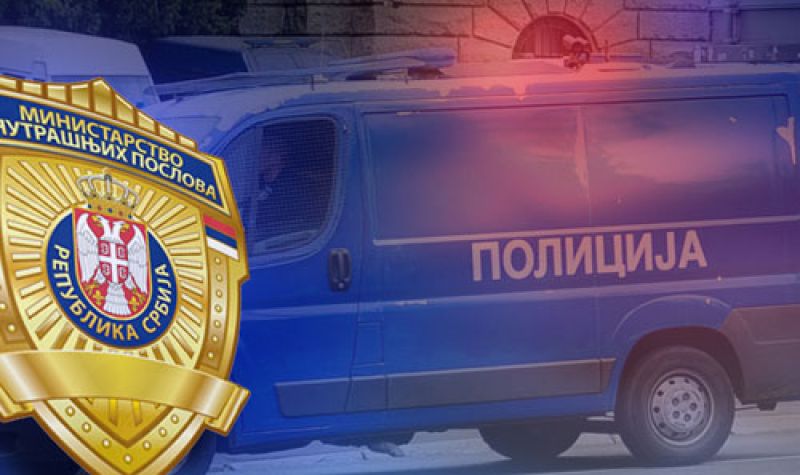 Policija razbila KRIMINALNU GRUPU koja je krijumčarila ljude - Privedeno 8 osoba, među njima i autoprevoznik iz Niša