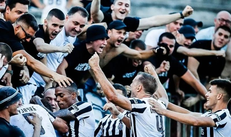 UEFA kaznila Partizan zbog nesportskog ponašanja navijača
