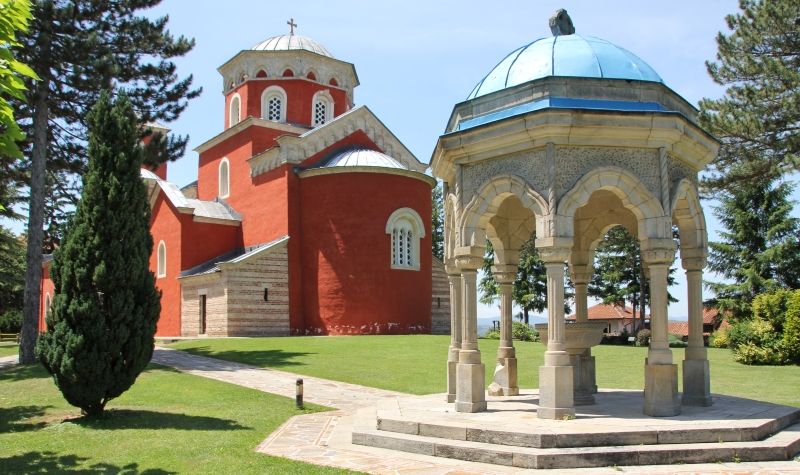 Predsednik Vlade obilazi manastir Žiča i Kraljevačko pozorište