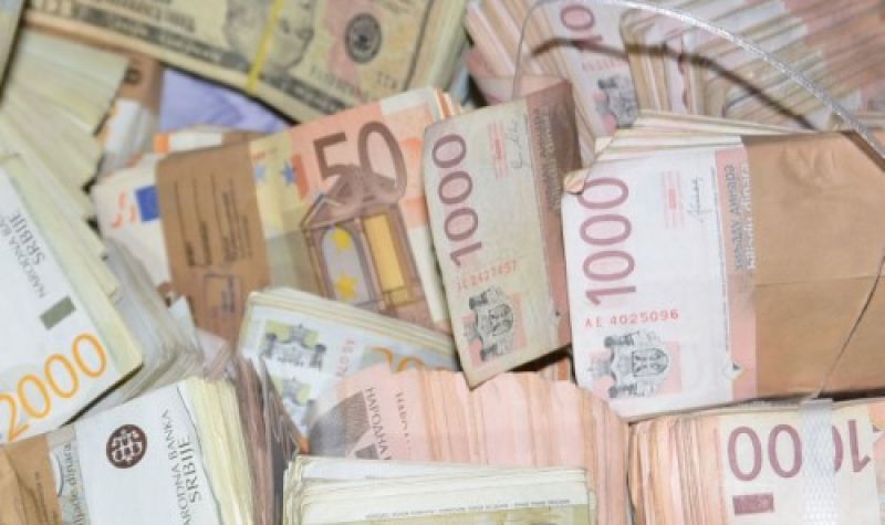Službenica banke stekla protivpravnu korist od preko 15 miliona dinara!