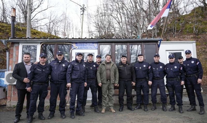 Ministar unutrašnjih poslova Bratislav Gašić obišao pripadnike policije angažovane u KZB