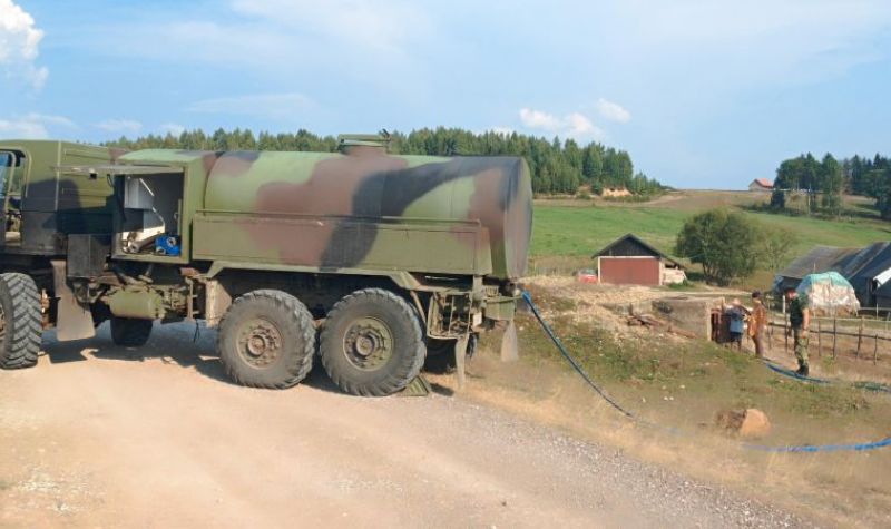 Vojska Srbije angažuje dodatne kapacitete za pomoć u vodosnabdevanju