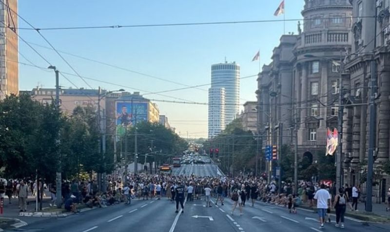 PROTEST ispred zgrade Vlade Srbije