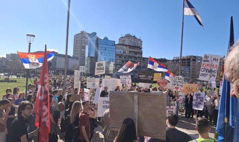 Generalni štrajk u Kragujevcu: Protestna šetnja kroz centar grada