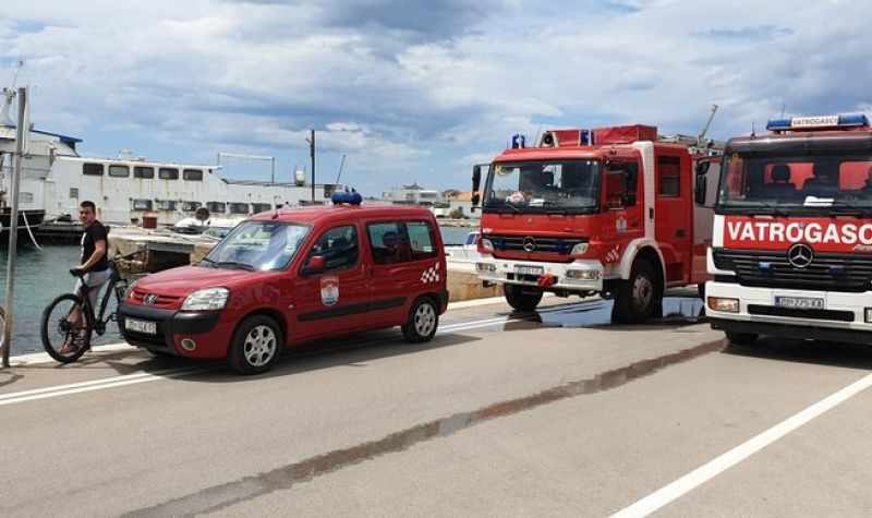 Goreli brodovi u Hrvatskoj - požar zahvatio pet plovila