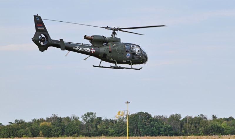 Letačka obuka budućih pilota helikoptera Vojske Srbije