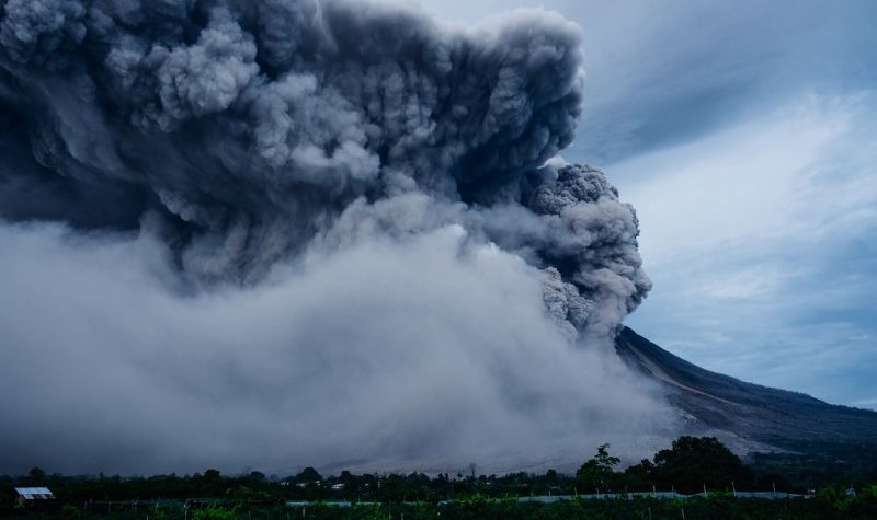 Eruptirao vulkan Ruang - proglašen najviši stepen uzbune