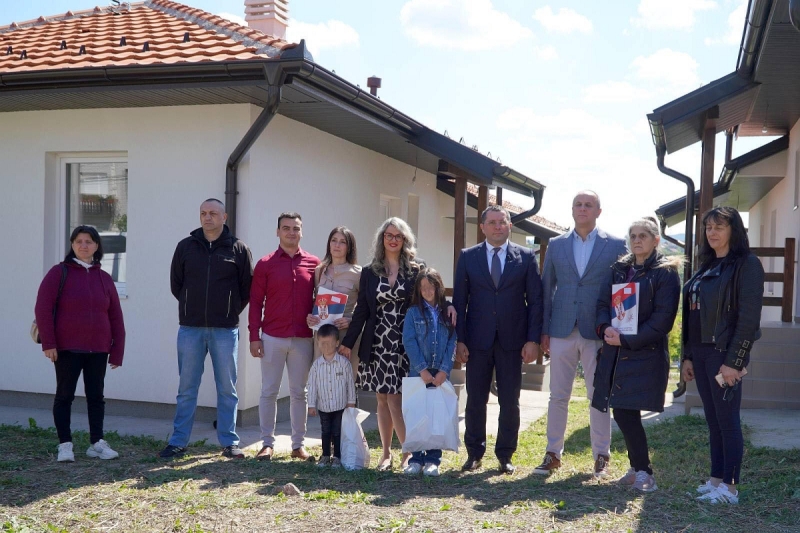 Rešeno stambeno pitanje za još četiri izbegličke porodice iz Lazarevca