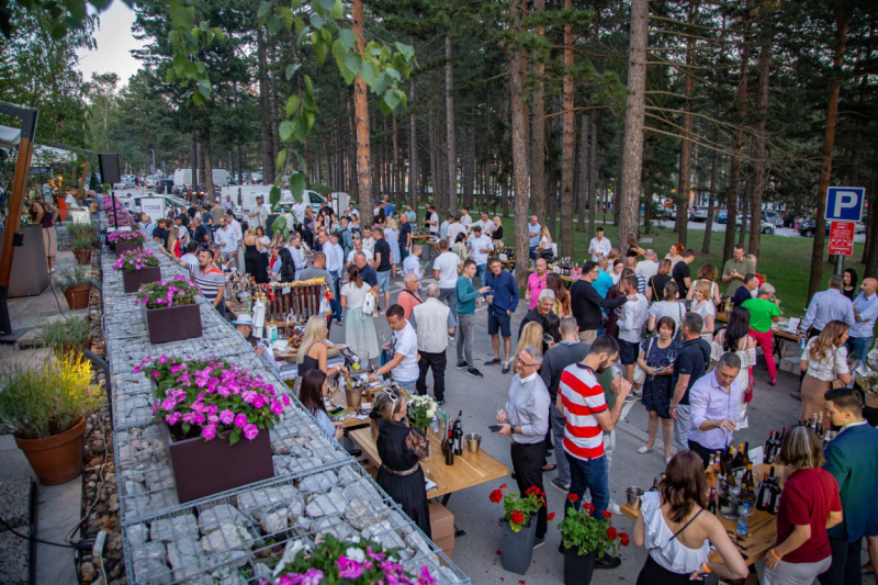 Festival vina, destilata i hrane "Vinomanija" 27. jula na Zlatiboru
