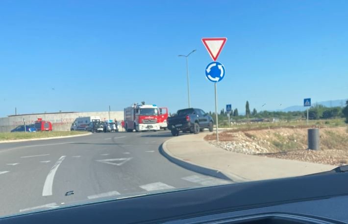 Saobraćajna nesreća na putu Podgorica-Danilovgrad - jedna osoba stradala