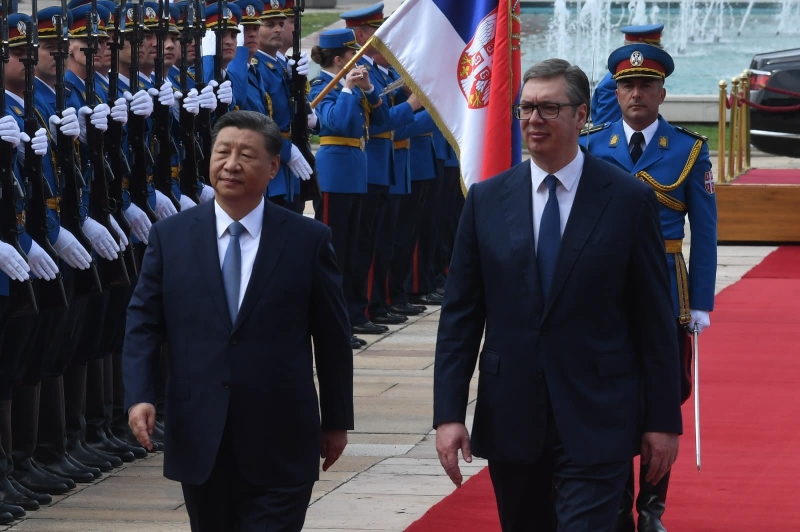 Predsednik Srbije priredio svečani doček za predsednika NR Kine