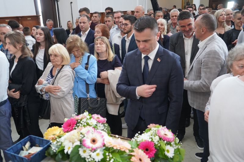 Milićević prisustvovao vaskršnjoj liturgiji u Vukovaru